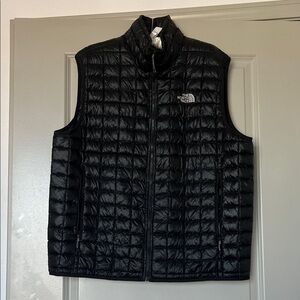 The North Face Thermoball Quilted Down Vest | Black | XL